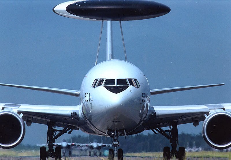 �Q�O�O�P�N�X���ɑ䕗���Ŕ򗈂��Ă��܂����B